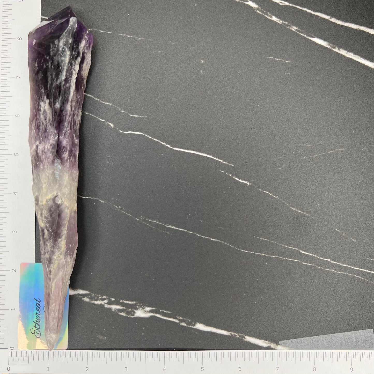 巴伊亞紫水晶齒狀晶體,帶有四面體終止點(大)