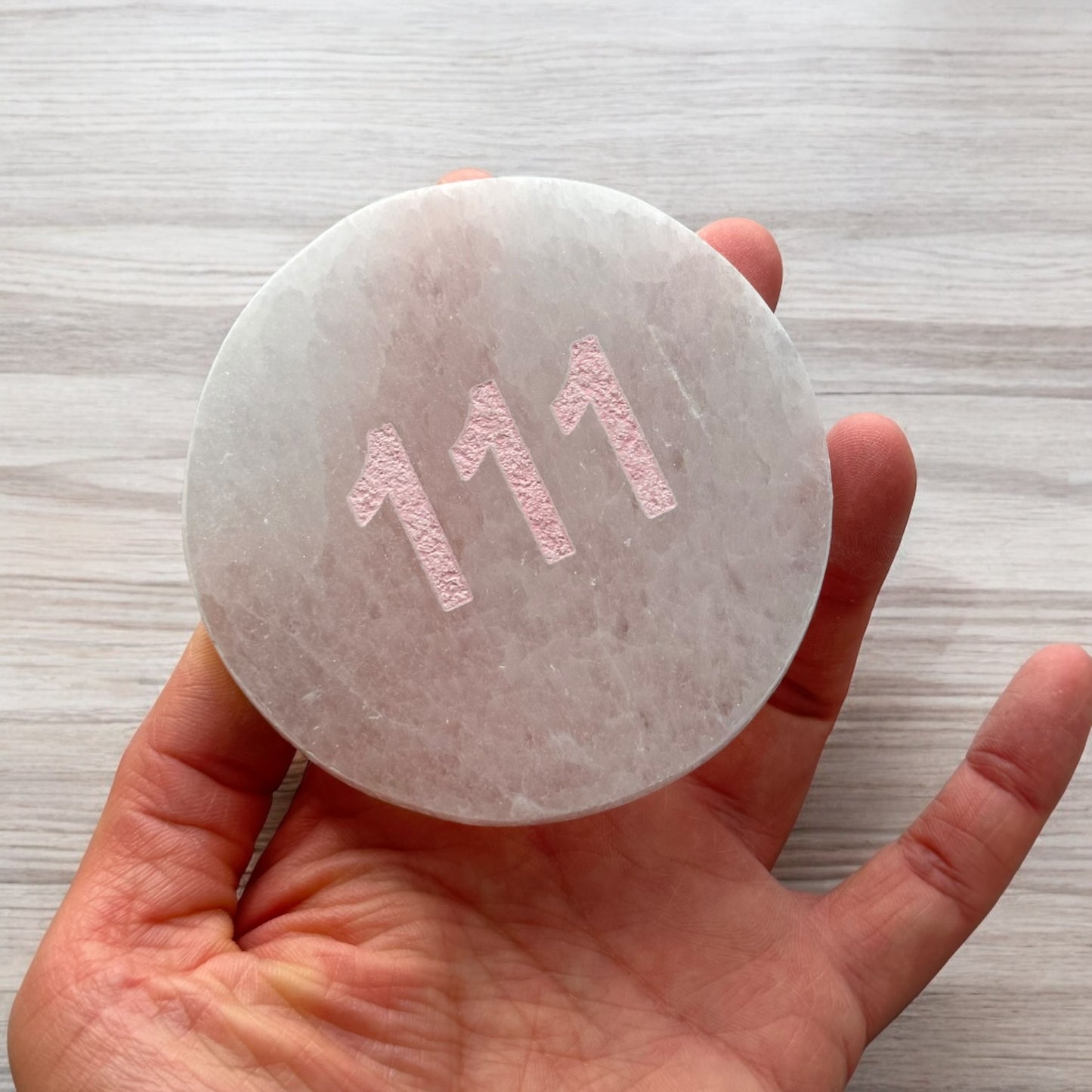 天使數字“111”圓形透石膏水晶板(小/中)
