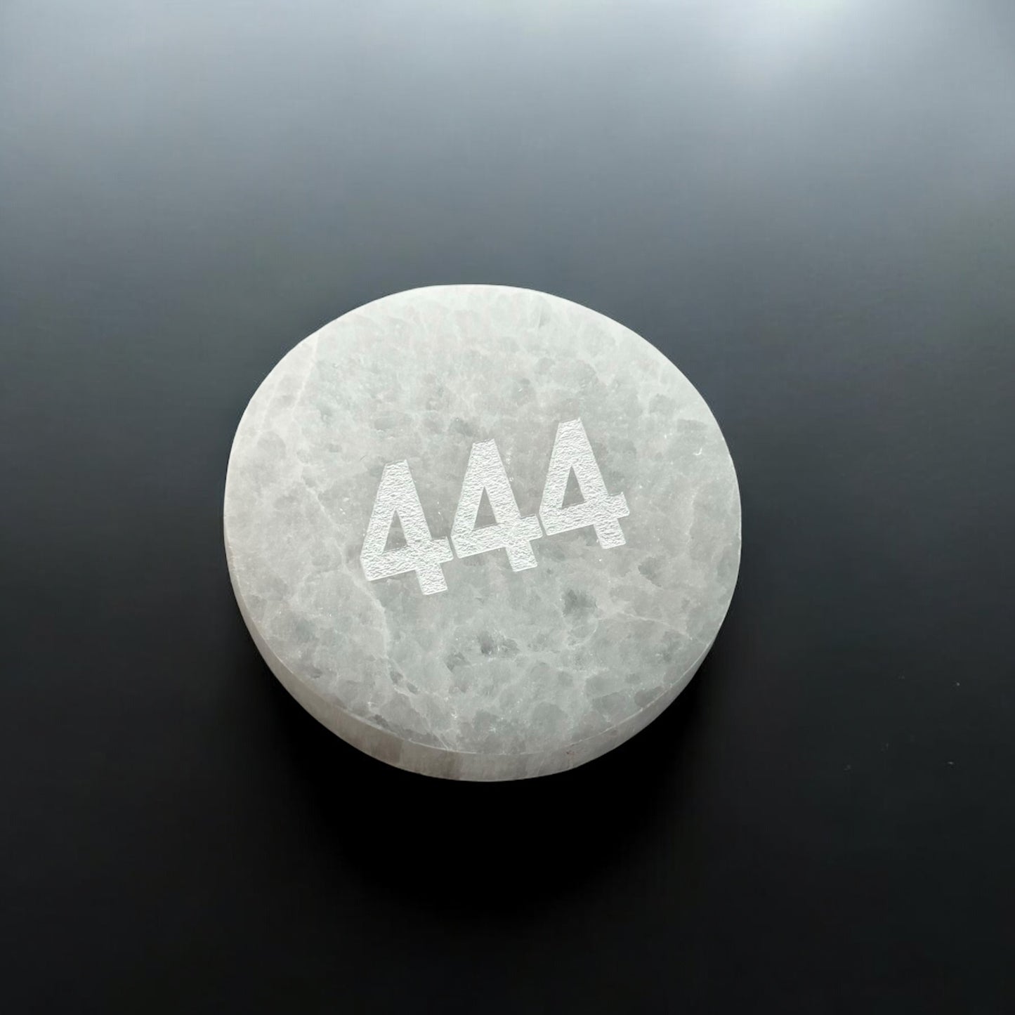 天使數字「444」圓形透石膏水晶板(小號)