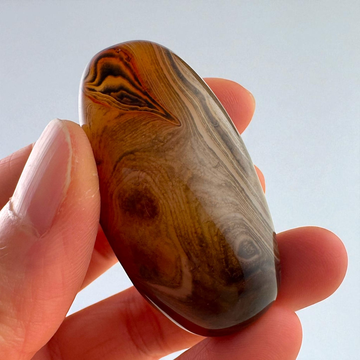 Sardonyx Agate Crystal Palm Stones
