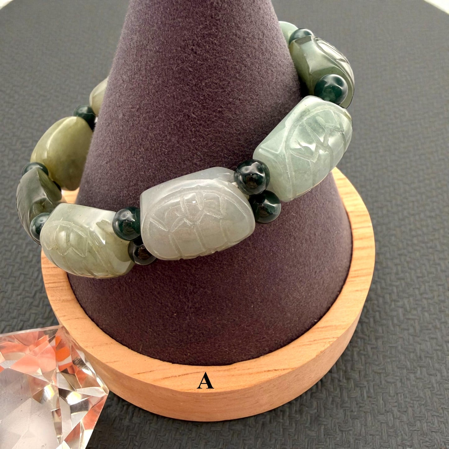 Turtle Shell Carving Burmese Jade Beaded Bracelet