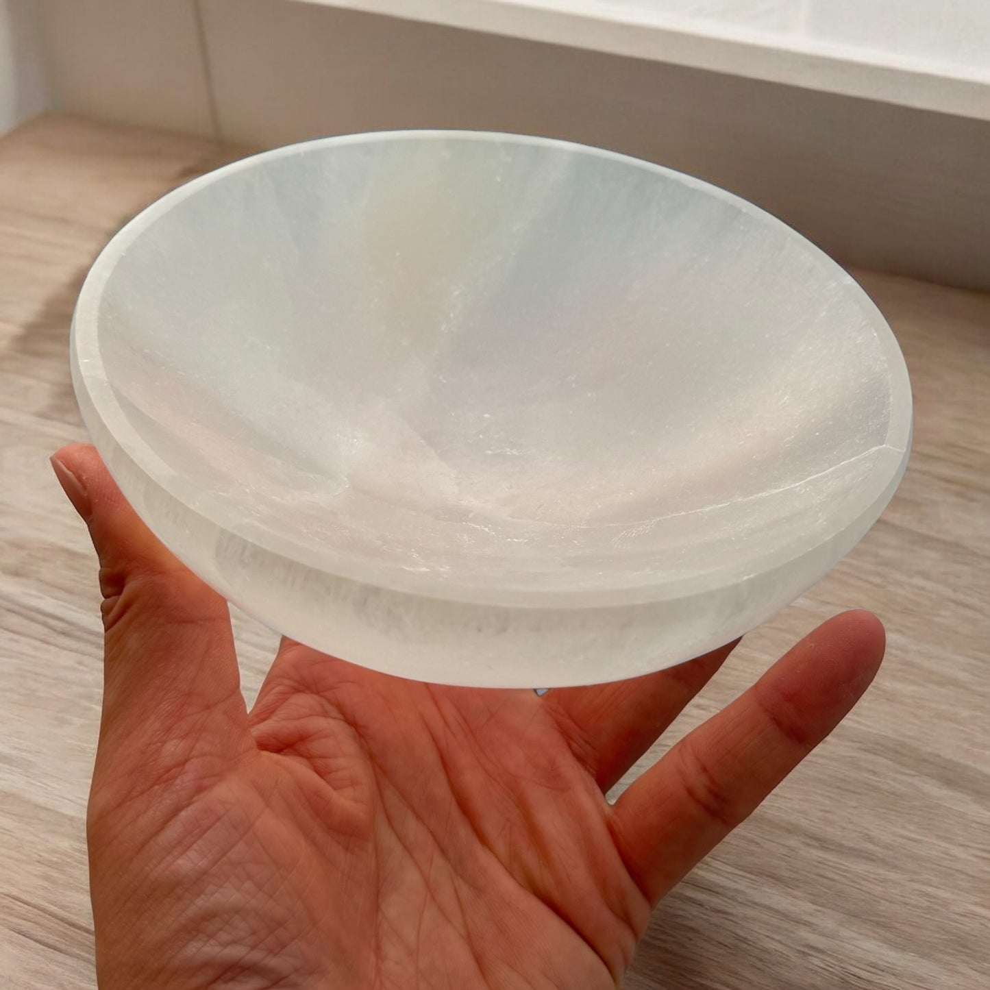 Selenite Bowl Round (L)