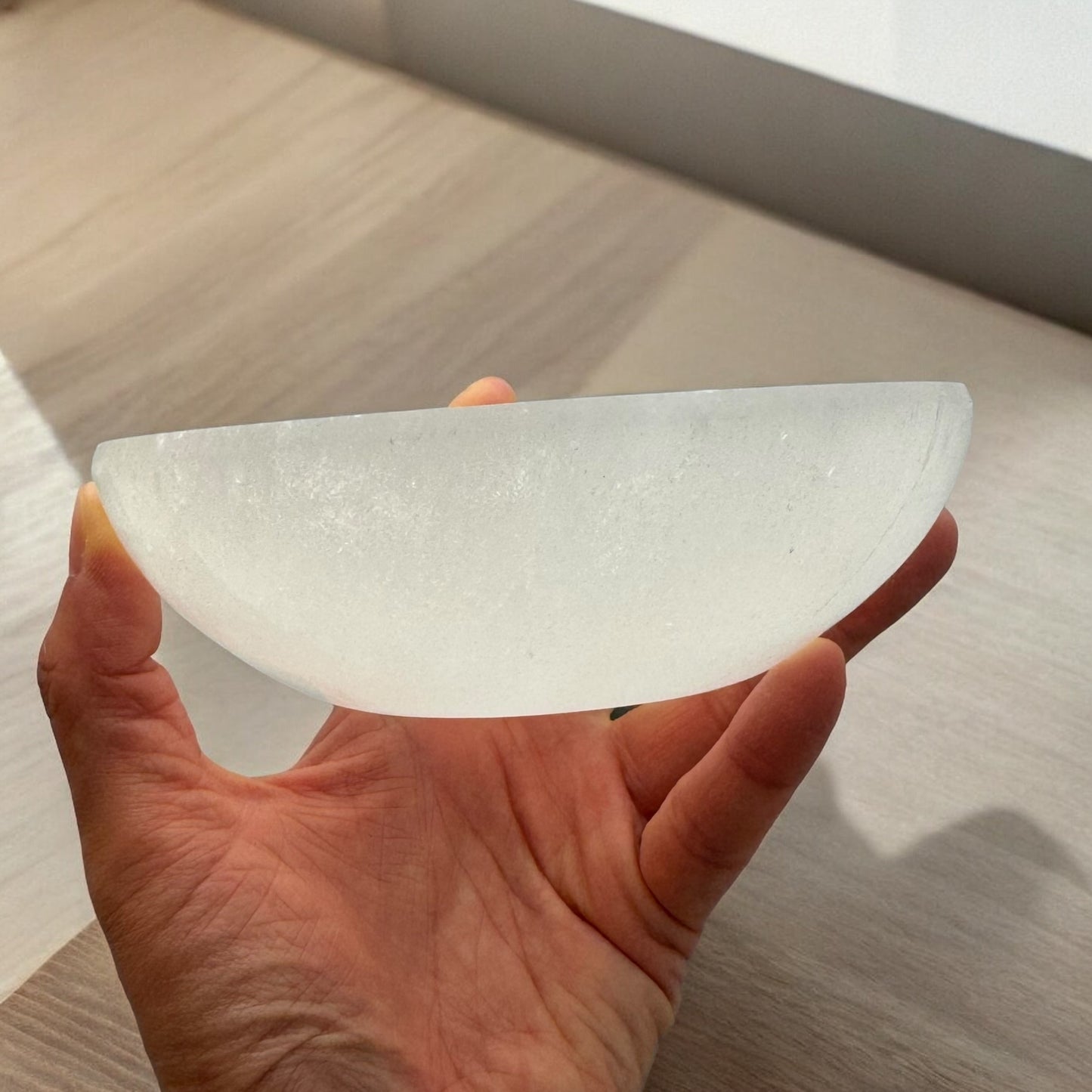 Selenite Bowl Round (L)